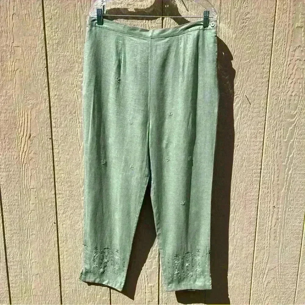 Selene Sport Women’s Mint Green Linen & Rayon Capri Beaded Accents Pants Size XL